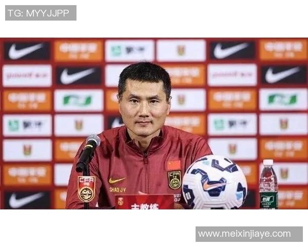 国足教练李铁的职业生涯与个人成就全景回顾